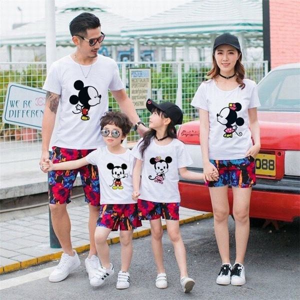 ディズニー グッズ Tシャツの通販 価格比較 価格 Com